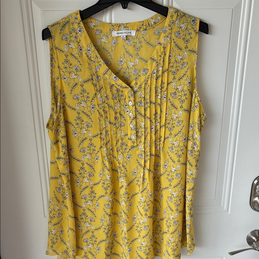 Rose & Olive Yellow Floral Pleated V-Neck Sleeveless Top
